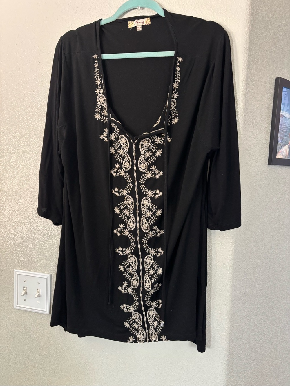 Araxa Black Cream Embroidered Paisley Tunic Top 3X